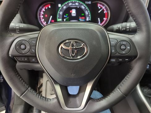 Used 2023 Toyota RAV4 XLE w/ XLE Grade Weather Package AWD/4WD image 21