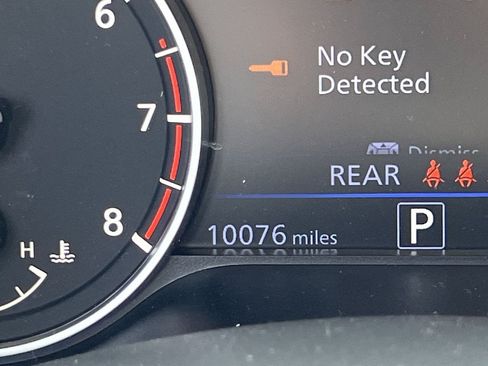 Used 2025 Nissan Altima 2.5 SR FWD image 8