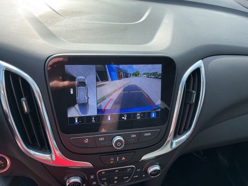 Used 2024 Chevrolet Equinox LT FWD image 11