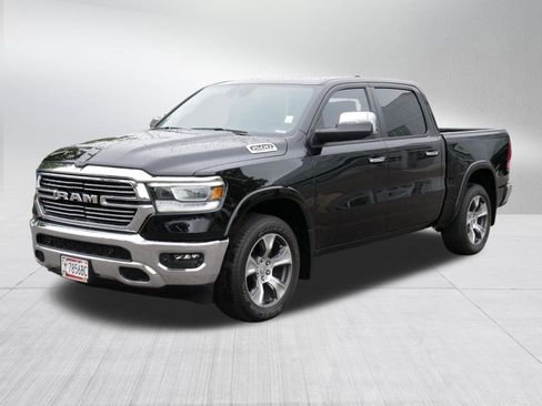 Used 2022 RAM 1500 Laramie AWD/4WD image 3
