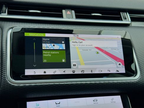 Used 2018 Land Rover Range Rover Velar S image 9