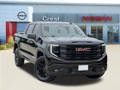 Used 2024 GMC Sierra 1500 Elevation w/ LPO, Elevation Black Package
