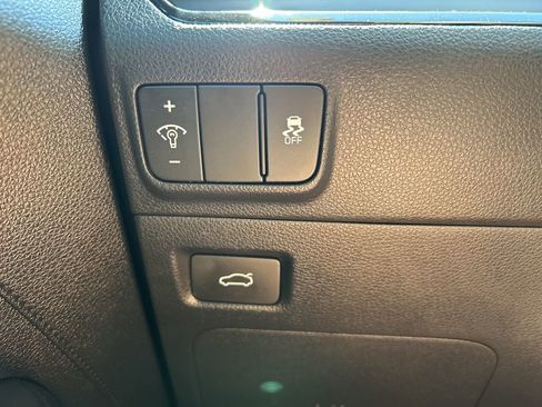 Used 2025 Kia K5 LXS FWD image 29