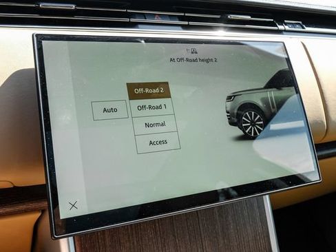New 2027 Land Rover Range Rover Long Wheelbase SE AWD/4WD image 38
