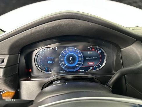 Used 2016 Cadillac Escalade ESV Premium image 17