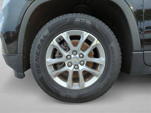 Used 2021 Chevrolet Traverse LS FWD image 24