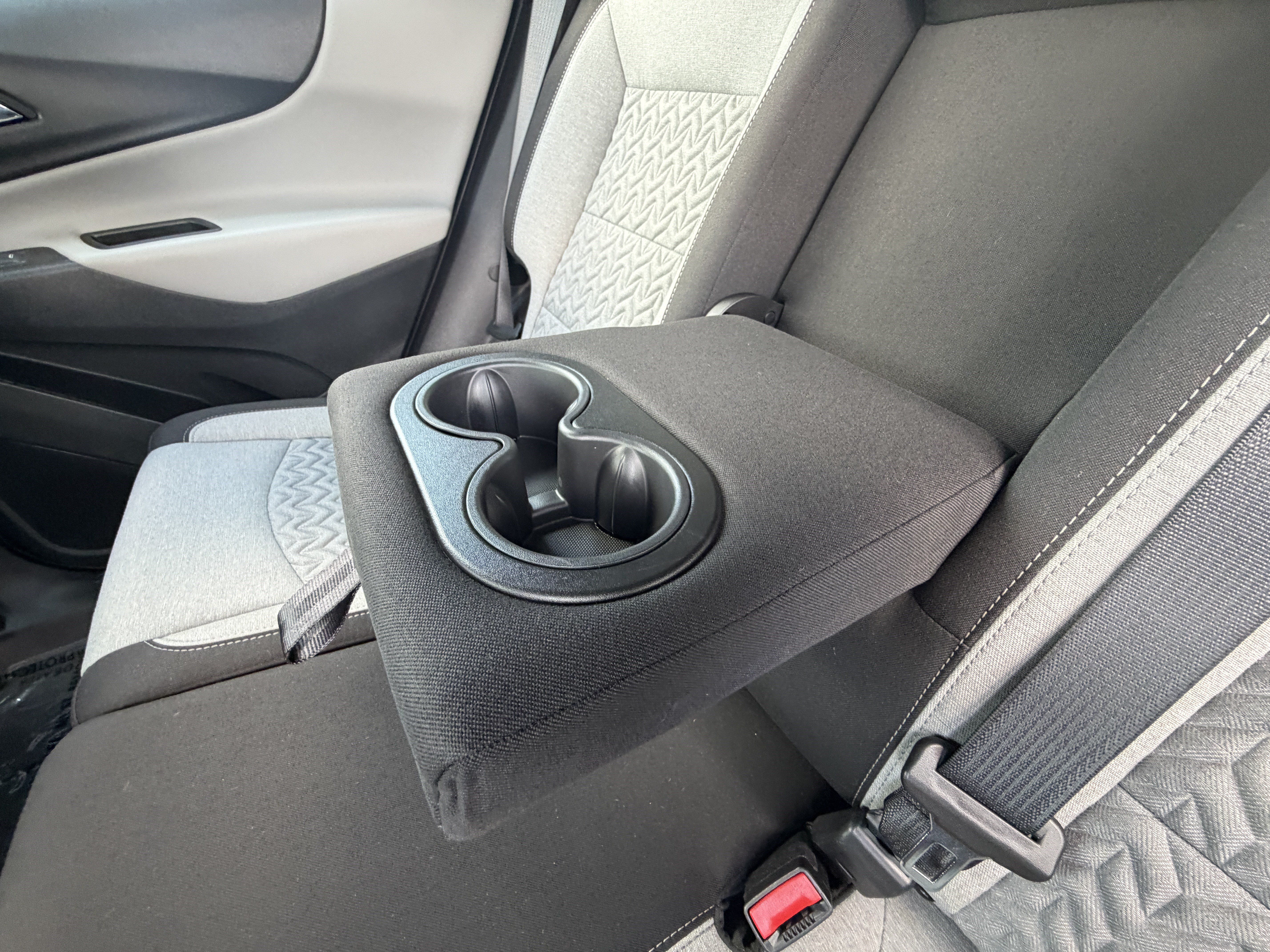 Used 2024 Chevrolet Equinox LS FWD image 16