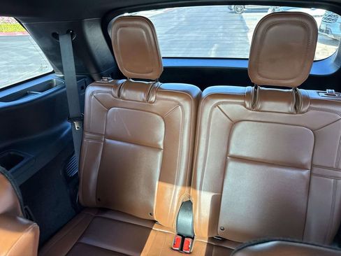 Certified 2023 Lincoln Aviator Reserve w/ Elements Package Plus image 11