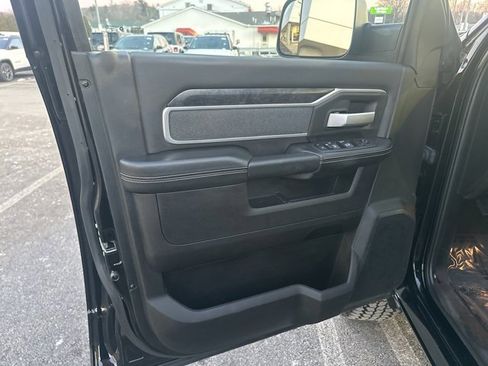 Used 2022 RAM 2500 Big Horn w/ Level C Equiment Group image 12