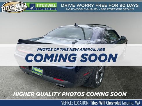 Used 2015 Dodge Challenger SXT Plus w/ Driver Convenience Group RWD image 5
