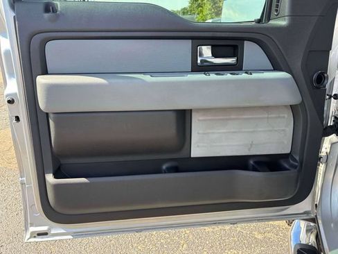 Used 2014 Ford F150 XLT w/ Equipment Group 302A Luxury AWD/4WD image 8