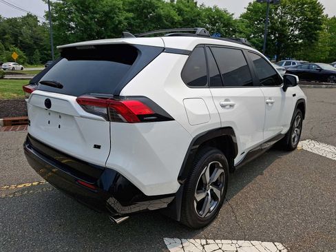 Used 2023 Toyota RAV4 SE w/ Weather & Moonroof Package AWD/4WD image 7