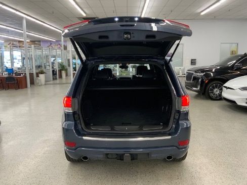 Used 2019 Jeep Grand Cherokee Overland image 35