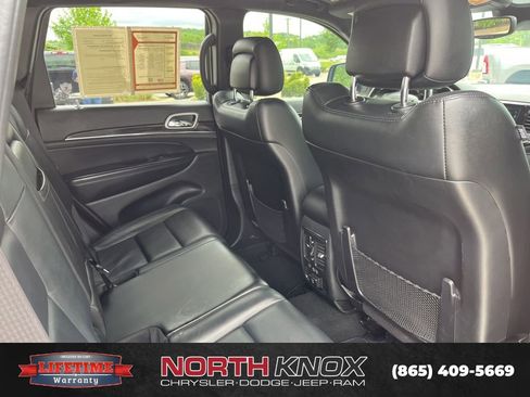 Used 2021 Jeep Grand Cherokee Limited w/ Premium Lighting Group AWD/4WD image 25