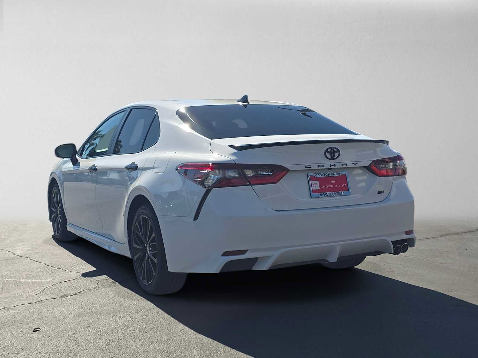Certified 2022 Toyota Camry SE w/ Carpet Mat Package (TMS) FWD image 5