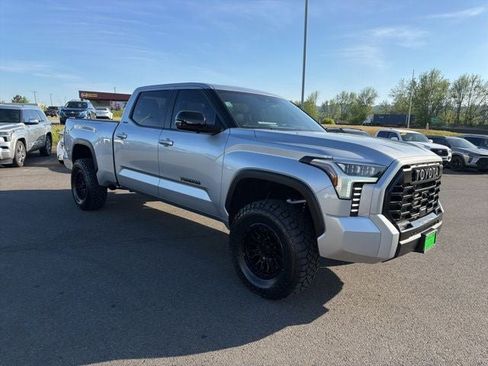 Used 2025 Toyota Tundra Limited AWD/4WD image 13