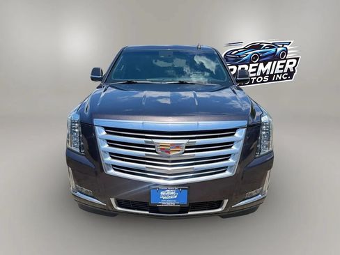 Used 2018 Cadillac Escalade ESV Platinum AWD/4WD image 14