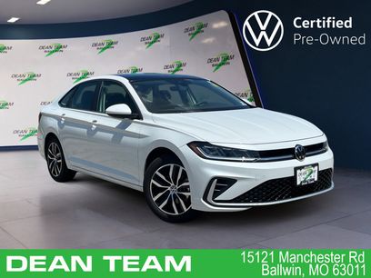 Certified 2025 Volkswagen Jetta SE w/ Sunroof Package