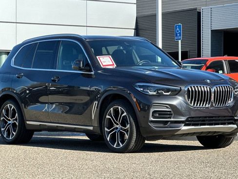 Used 2023 BMW X5 sDrive40i w/ Parking Assistance Package image 2
