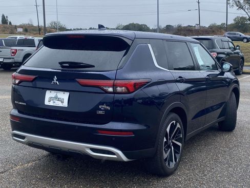 Used 2022 Mitsubishi Outlander SE image 7