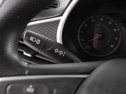 Used 2022 Chevrolet Malibu LT image 31