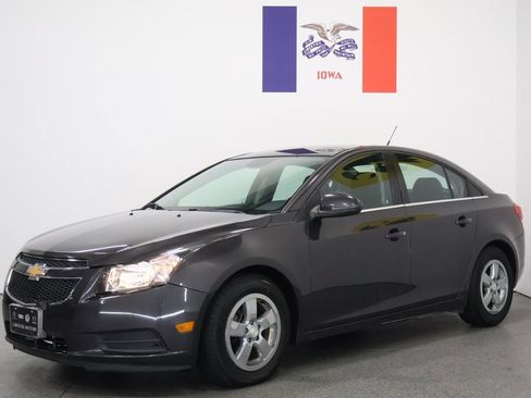 Used 2014 Chevrolet Cruze LT image 8