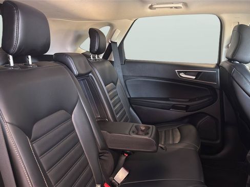 Used 2024 Ford Edge SEL AWD/4WD image 16