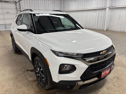Used 2023 Chevrolet TrailBlazer ACTIV w/ Convenience Package FWD image 1