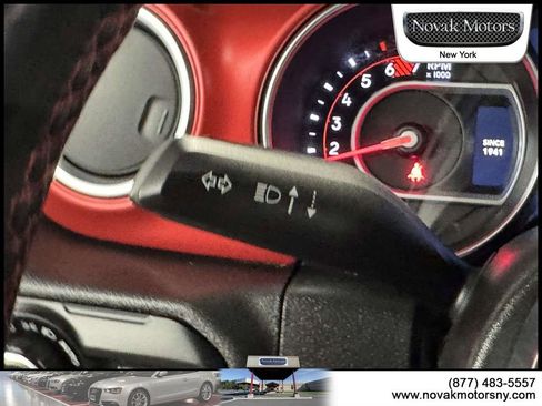 Used 2021 Jeep Wrangler Unlimited Rubicon image 16