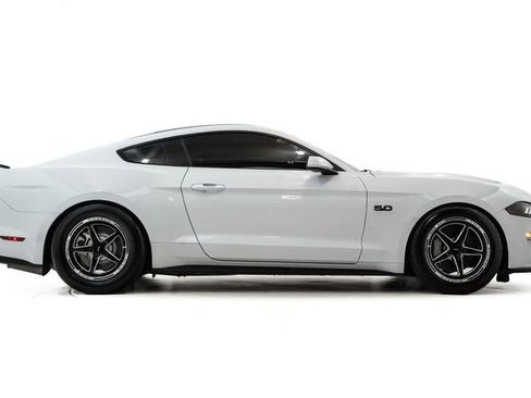 Used 2019 Ford Mustang GT w/ Equipment Group 301A RWD image 5