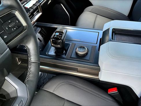 Used 2025 GMC Hummer EV 3X AWD/4WD image 18