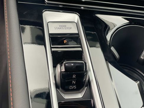 New 2026 Volkswagen Atlas Peak Edition image 12