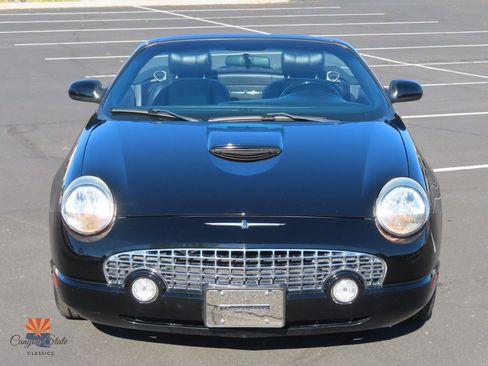 Used 2004 Ford Thunderbird image 30