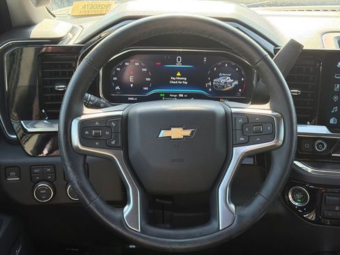 Used 2024 Chevrolet Silverado 3500 LTZ w/ LTZ Convenience Package AWD/4WD image 23