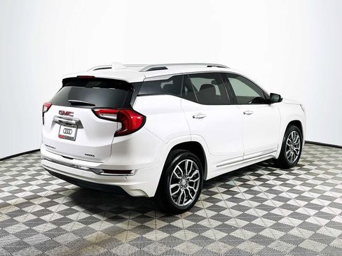 Used 2024 GMC Terrain Denali w/ Denali Premium Package AWD/4WD image 7
