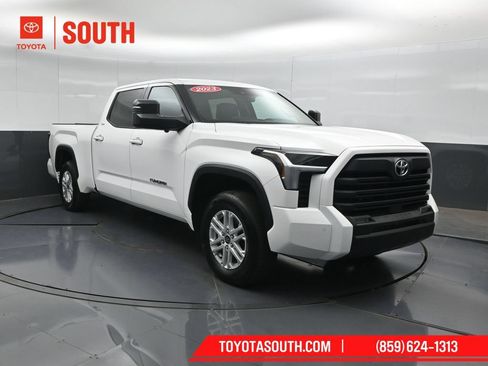 Used 2023 Toyota Tundra SR5 w/ SR5 Premium Package AWD/4WD image 4