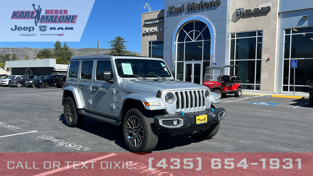 Used 2023 Jeep Wrangler Unlimited Sahara w/ Cold Weather Group AWD/4WD image 1