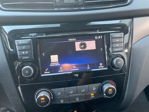 Certified 2021 Nissan Rogue Sport S image 12