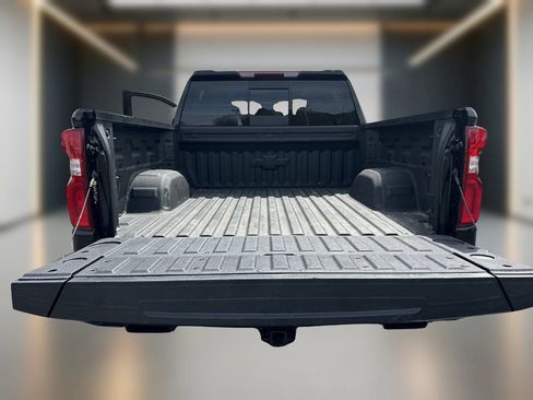 Used 2026 Chevrolet Silverado 1500 LT Trail Boss w/ LT Trail Boss Premium Package AWD/4WD image 14