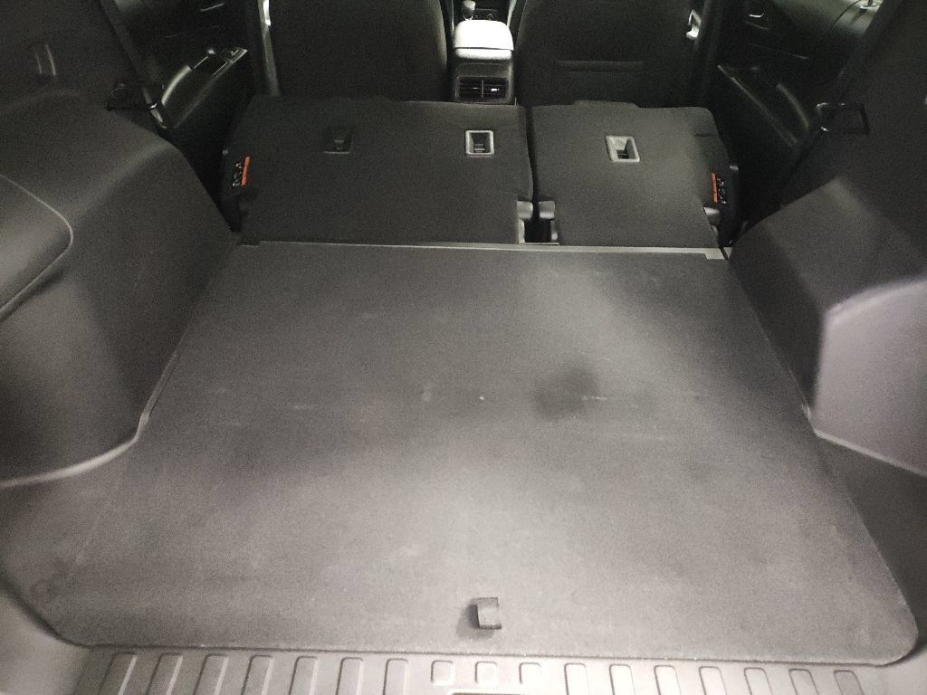 Used 2024 Chevrolet Equinox LT FWD image 16
