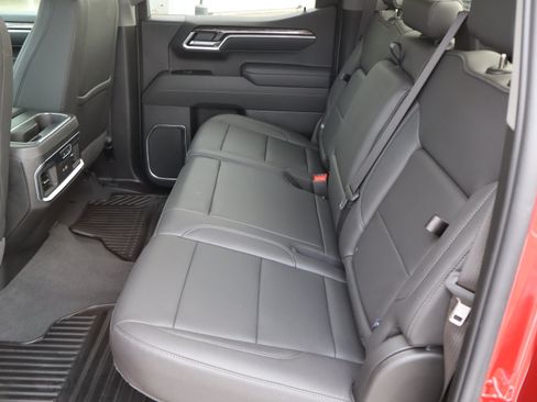 Used 2025 Chevrolet Silverado 1500 LTZ w/ LTZ Premium Package AWD/4WD image 34
