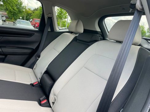 Certified 2026 Honda CR-V EX image 40
