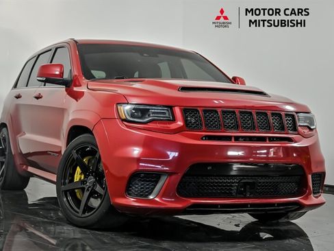 Used 2018 Jeep Grand Cherokee Trackhawk AWD/4WD image 1