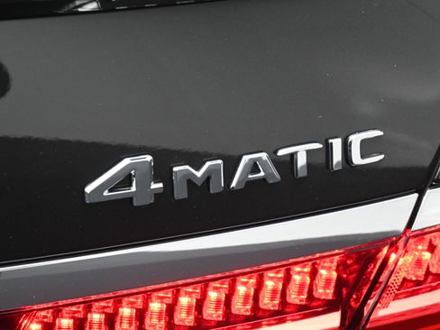 Used 2023 Mercedes-Benz S 580 4MATIC Sedan image 9