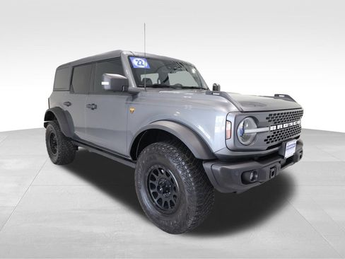 Used 2022 Ford Bronco Badlands w/ Sasquatch Package AWD/4WD image 6