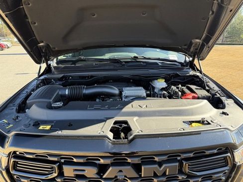 New 2026 RAM 1500 4x4 Crew Cab image 31