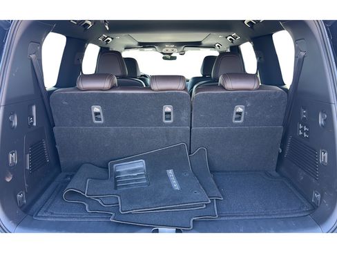 Used 2025 Nissan Armada Platinum Reserve AWD/4WD image 9