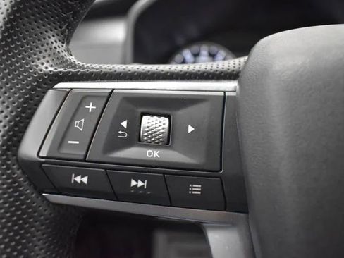 Used 2024 Mitsubishi Outlander FWD image 23