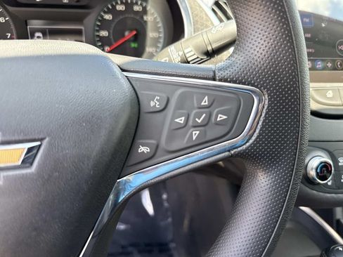 Used 2020 Chevrolet Malibu LT FWD image 35