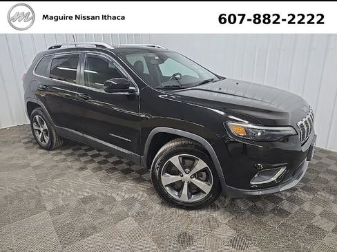 Used 2019 Jeep Cherokee Limited AWD/4WD image 8